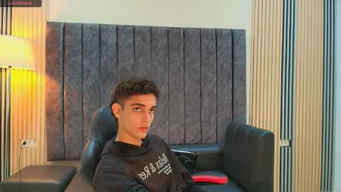 nathan_shimmer online show from May 11, 2026, 6:08 am