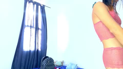 Snapshot of nati_sm chatting on December 20, 2024, 1:00 pm Nati online show from December 20, 2024, 1:00 pm