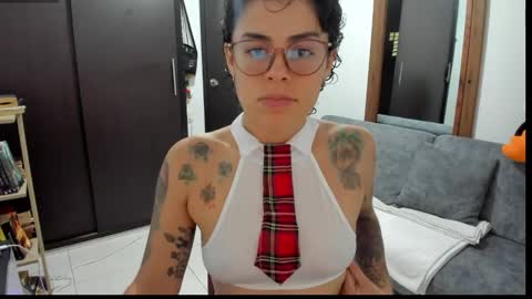 natt_op online show from May 19, 2026, 12:05 am
