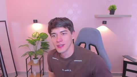 Nathaniel online show from April 13, 2026, 9:42 pm