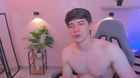 Nathaniel online show from April 15, 2026, 9:15 pm