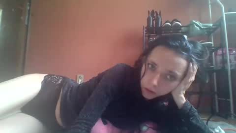 Chloe online show from June 13, 2026, 3:54 pm