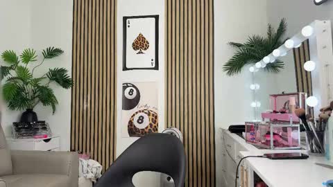 NATTY FIERROS online show from October 10, 2025, 9:58 pm