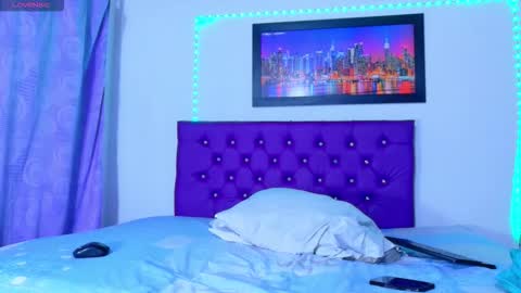  Annie  online show from November 25, 2025, 11:10 am