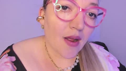Snapshot of naty__mature_ chatting on November 5, 2025, 5:13 pm Nataly online show from November 5, 2025, 5:13 pm