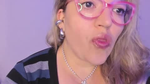 Snapshot of naty__mature_ chatting on November 8, 2025, 7:01 pm Nataly online show from November 8, 2025, 7:01 pm