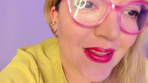 Snapshot of naty__mature_ chatting on November 15, 2025, 7:32 pm Nataly online show from November 15, 2025, 7:32 pm