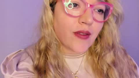 Snapshot of naty__mature_ chatting on November 29, 2025, 7:06 pm Nataly online show from November 29, 2025, 7:06 pm