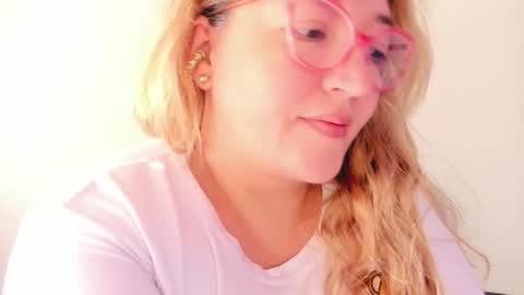 Snapshot of naty__mature_ chatting on December 1, 2025, 11:37 am Nataly online show from December 1, 2025, 11:37 am