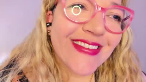 Snapshot of naty__mature_ chatting on December 3, 2025, 4:16 pm Nataly online show from December 3, 2025, 4:16 pm