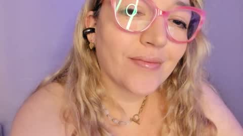 Snapshot of naty__mature_ chatting on December 20, 2025, 6:26 pm Nataly online show from December 20, 2025, 6:26 pm