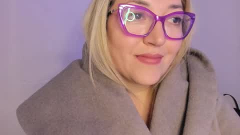Snapshot of naty__mature_ chatting on January 8, 2026, 5:26 pm Nataly online show from January 8, 2026, 5:26 pm