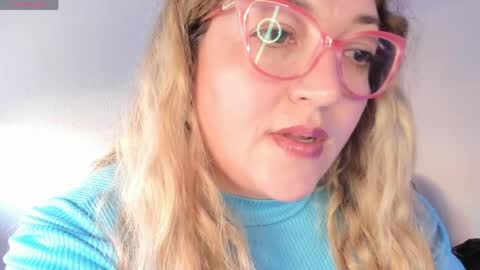 Snapshot of naty__mature_ chatting on April 18, 2026, 5:17 pm Nataly online show from April 18, 2026, 5:17 pm