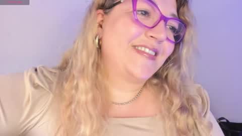 Snapshot of naty__mature_ chatting on April 23, 2026, 5:37 pm Nataly online show from April 23, 2026, 5:37 pm