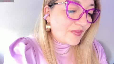 Snapshot of naty__mature_ chatting on May 5, 2026, 5:32 pm Nataly online show from May 5, 2026, 5:32 pm