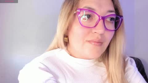 Snapshot of naty__mature_ chatting on May 13, 2026, 5:54 pm Nataly online show from May 13, 2026, 5:54 pm