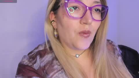 Snapshot of naty__mature_ chatting on May 14, 2026, 11:44 pm Nataly online show from May 14, 2026, 11:44 pm