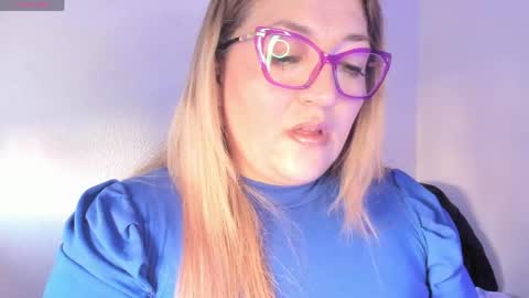 Snapshot of naty__mature_ chatting on May 22, 2026, 5:51 pm Nataly online show from May 22, 2026, 5:51 pm