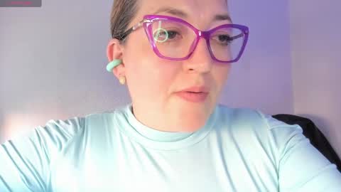 Snapshot of naty__mature_ chatting on May 25, 2026, 5:52 pm Nataly online show from May 25, 2026, 5:52 pm