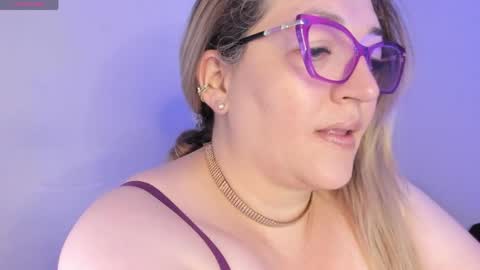 Snapshot of naty__mature_ chatting on May 30, 2026, 7:11 pm Nataly online show from May 30, 2026, 7:11 pm