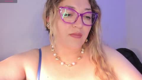 Snapshot of naty__mature_ chatting on June 10, 2026, 6:51 pm Nataly online show from June 10, 2026, 6:51 pm