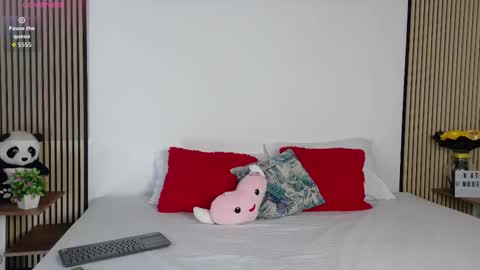 Snapshot of naty_model25 chatting on February 10, 2026, 8:57 pm naty_model25 online show from February 10, 2026, 8:57 pm