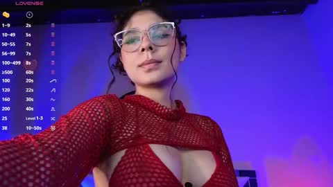 Naty Saenz online show from October 8, 2025, 9:40 am