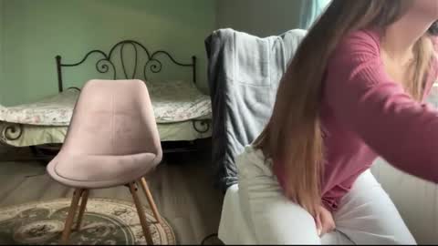 Andreea online show from December 2, 2025, 6:52 am