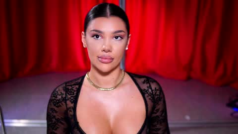 Snapshot of natydesiree chatting on January 7, 2025, 10:08 pm Naty online show from January 7, 2025, 10:08 pm