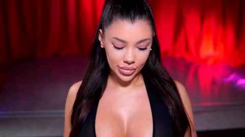 Snapshot of natydesiree chatting on January 21, 2025, 10:08 pm Naty online show from January 21, 2025, 10:08 pm