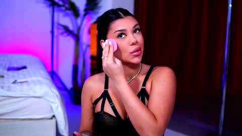 Naty online show from November 13, 2025, 10:25 am