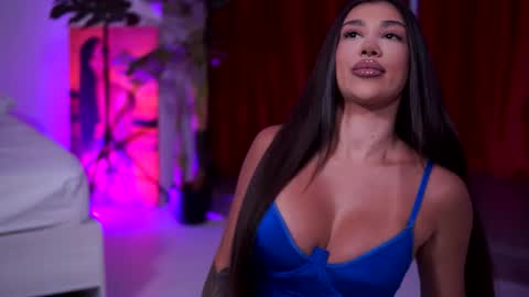 Naty online show from January 15, 2026, 7:39 pm