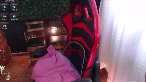 Sofia  IG Natykors08 online show from December 18, 2025, 4:57 pm