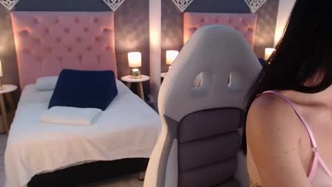 Snapshot of natyluv chatting on September 22, 2025, 12:51 pm natyluv online show from September 22, 2025, 12:51 pm
