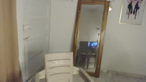 Stella Mcqueen online show from April 19, 2026, 9:17 pm