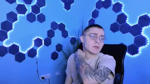 naughty_brandon online show from February 27, 2026, 8:42 pm