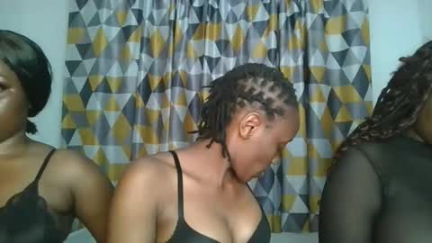 naughty_ellaa online show from October 8, 2025, 6:49 pm