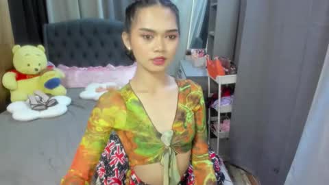 emma online show from November 12, 2025, 4:18 pm