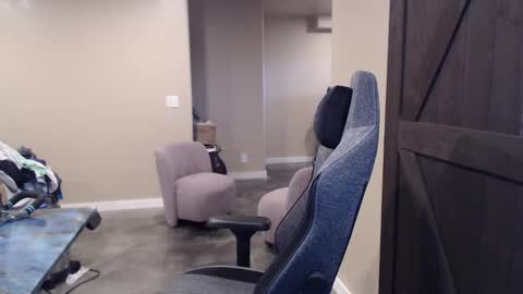 Naughty kinky1 online show from December 17, 2025, 4:35 pm