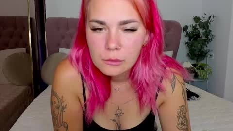 Snapshot of naughty_kittyy1 chatting on October 2, 2025, 12:39 am Maria  online show from October 2, 2025, 12:39 am