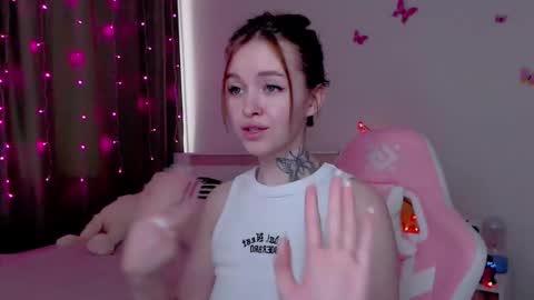 Snapshot of naughty_mablee chatting on October 27, 2025, 3:43 am Mable online show from October 27, 2025, 3:43 am