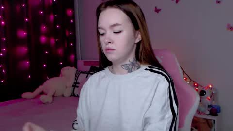 Snapshot of naughty_mablee chatting on November 17, 2025, 1:11 am Mable online show from November 17, 2025, 1:11 am