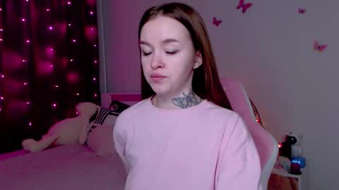 Snapshot of naughty_mablee chatting on November 28, 2025, 12:46 am Mable online show from November 28, 2025, 12:46 am