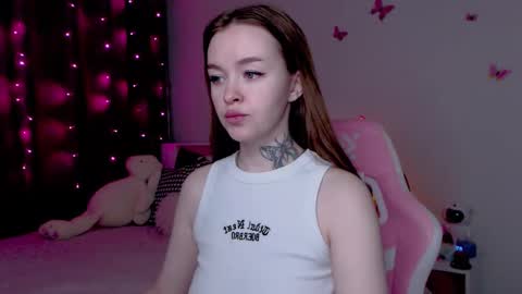 Snapshot of naughty_mablee chatting on December 5, 2025, 12:30 am Mable online show from December 5, 2025, 12:30 am