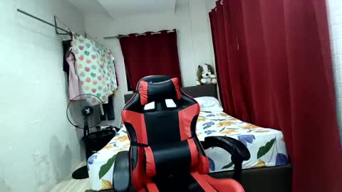 Snapshot of naughty_mariaxx chatting on February 16, 2025, 9:26 am Maria online show from February 16, 2025, 9:26 am