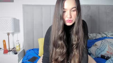 Elena online show from March 29, 2026, 10:43 pm