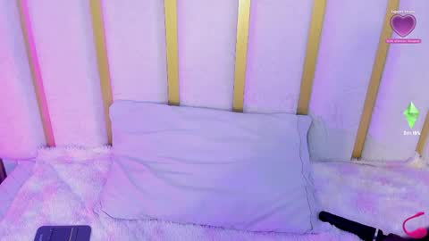 Stefany online show from April 25, 2026, 3:20 am