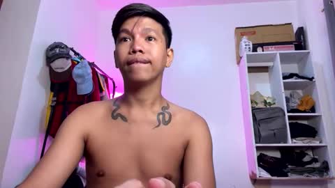 Snapshot of naughtybutsexy69 chatting on November 16, 2025, 12:55 pm Arch online show from November 16, 2025, 12:55 pm