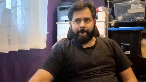 sakhtlaundaz online show from December 14, 2025, 8:57 pm