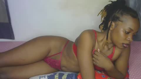 Snapshot of naughtyie chatting on November 25, 2025, 10:54 pm naughtyie online show from November 25, 2025, 10:54 pm
